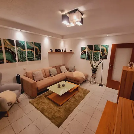 Apartment Tom's *